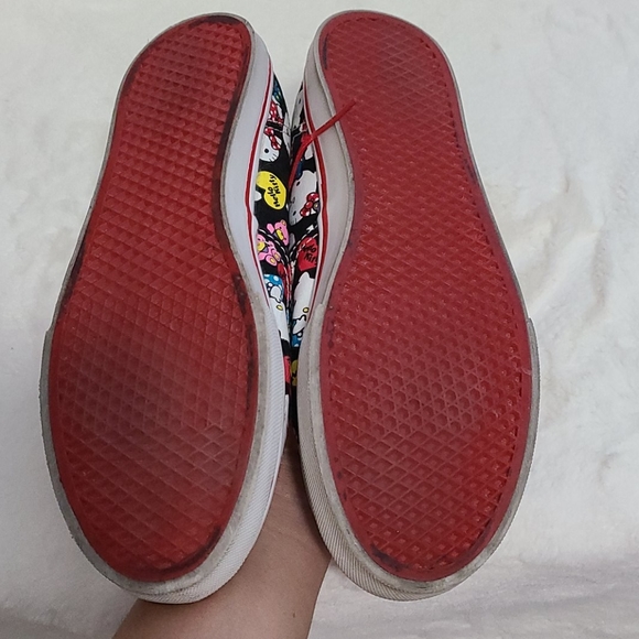 Hello Kitty Vans - Picture 3 of 6